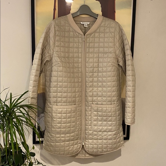 ATHLETA - Picture 3 of 7